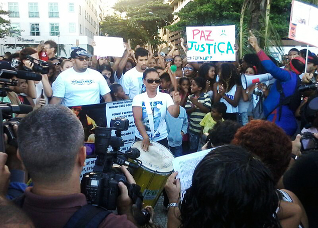 Me de danarino DG liderou ato em sua homenagem no Rio de Janeiro neste domingo (27)