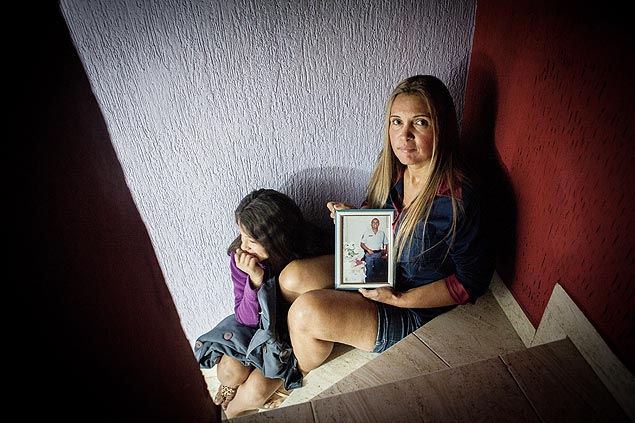 Alessandra Cardoso Atencio ficou viúva em 2012 quando o seu marido foi assassinado 