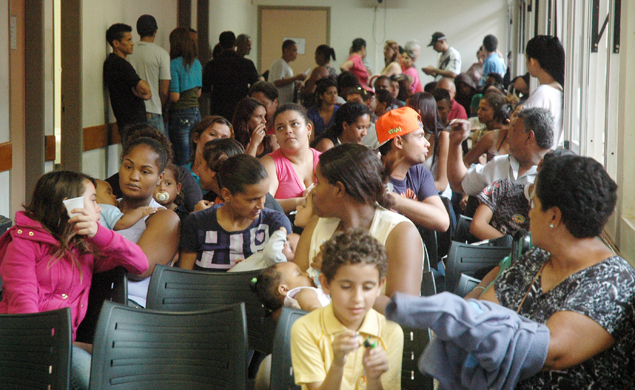 Com mais de 30 mil casos de dengue na cidade, hospitais de Campinas ficam superlotados