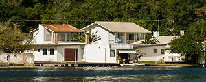 Casas na Lagoa Conceição, em Florianópolis (Cadu Rolim/Fotoarena/Folhapress) Casas na Lagoa Conceição, em Florianópolis (Cadu Rolim/Fotoarena/Folhapress)