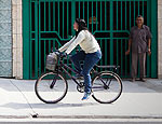 Calçada que será transformada em ciclovia (Zanone Fraissat-21.jul.14/Folhapress) Calçada que será transformada em ciclovia (Zanone Fraissat-21.jul.14/Folhapress)
