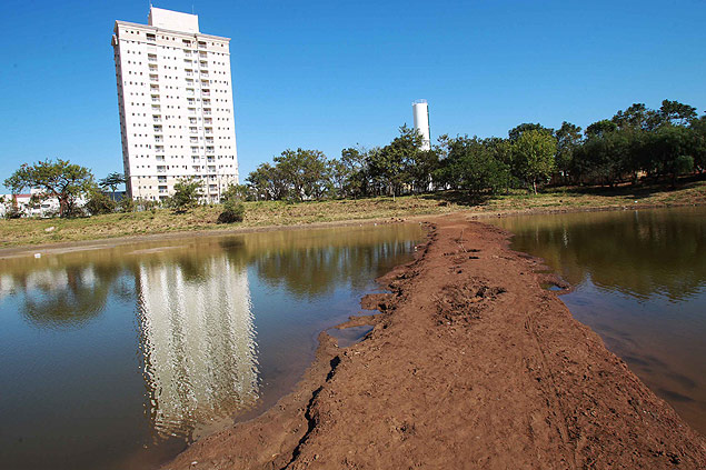 rea de recarga do aqufero Guarani, em Ribeiro, sofre com nvel abaixo do normal devido  seca