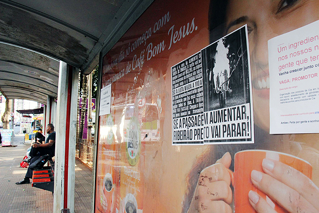 Publicidade em ponto de nibus na regio central de Ribeiro Preto, que gerou investigao