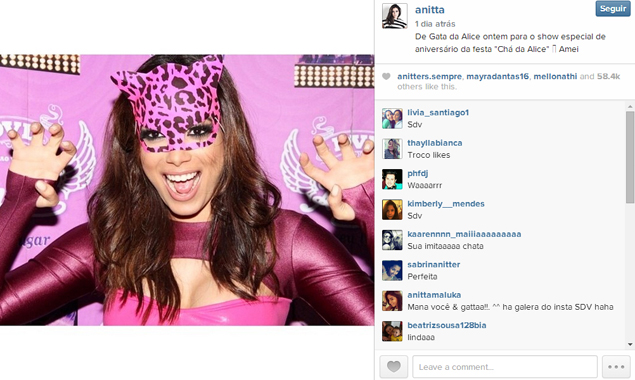 Nas imagens postadas pela funkeira Anitta tambm proliferam os pedidos: "troco likes" e "sigo de volta"