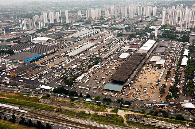 Imagem area da Ceagesp, na zona oeste de So Paulo; prefeitura quer mudar companhia de lugar