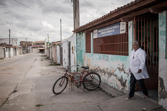 Unidade de saúde em Feira de Santana; cidade é a que tem maior número de casos do país