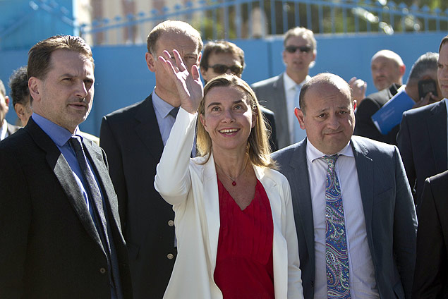 A nova chefe da diplomacia da Unio Europeia (UE), Federica Mogherini, durante sua primeira visita a Gaza 