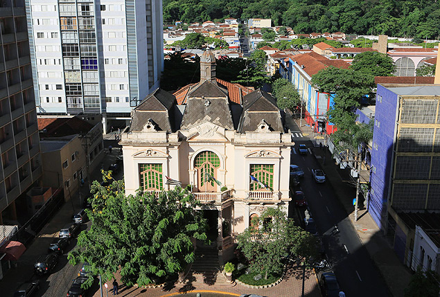 Palcio Rio Branco, sede da Prefeitura de Ribeiro, que precisa de reformas na estrutura