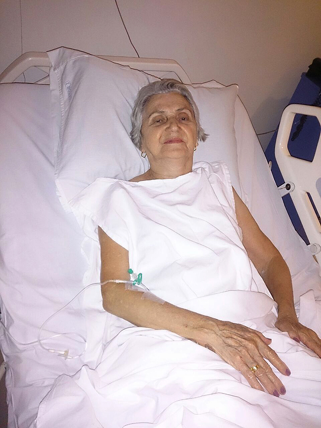 Waldereza Figueira, que sofreu queda aps cadeira de rodas se soltar da esteira do avio 