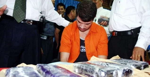 Gularte was arrested in 2004 on arrival at the airport of Jakarta, with 6 kilos of cocaine hidden in surfboards