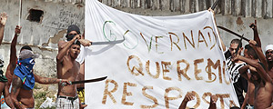 Rebelião no complexo prisional de Curado, zona oeste de Recife (20 jan. 2014 - Edmar Melo/JC Imagem ) Rebelião no complexo prisional de Curado, zona oeste de Recife (20 jan. 2014 - Edmar Melo/JC Imagem )