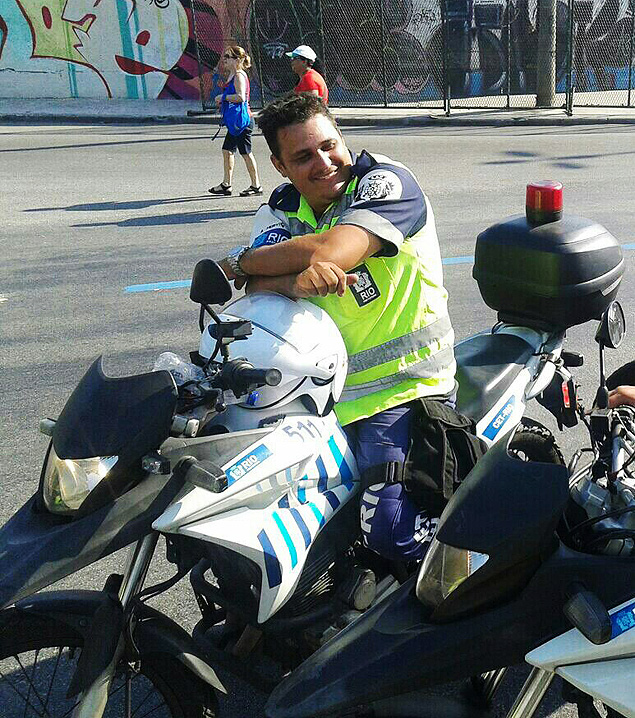 O agente de trnsito David Bezerra de Vasconcelos foi atropelado aps discutir com motorista de nibus