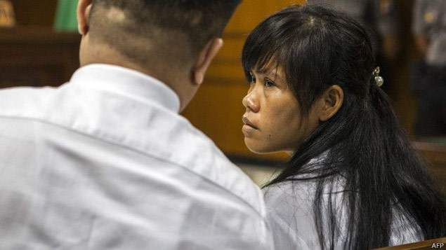 A filipina Mary Jane Fiesta Veloso, 30, condenada por trfico de drogas, foi poupada da execuo prevista pelo governo da Indonsia, segundo jornais locais