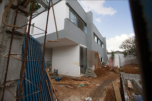 Futura casa de Haddad no Planalto Paulista (zona sul), em reforma; terreno tem 585 m
