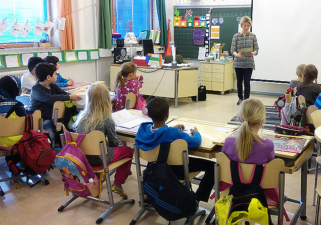 Aula na escola Pohjois-Haaga, em Helsinque, onde colgios faro projetos que misturam disciplinas