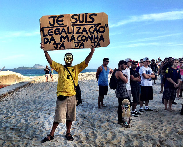 Manifestantes pedem a legalizao da maconha; ato acontece no Rio de Janeiro e rene em torno de mil pessoas