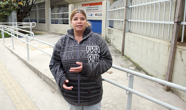 Silvana Ferreira, 39, reclama da falta de médicos na AMA