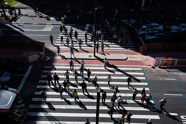 Ciclovia na avenida Paulista vai 'espremer' pedestres, tirar faixa de carros