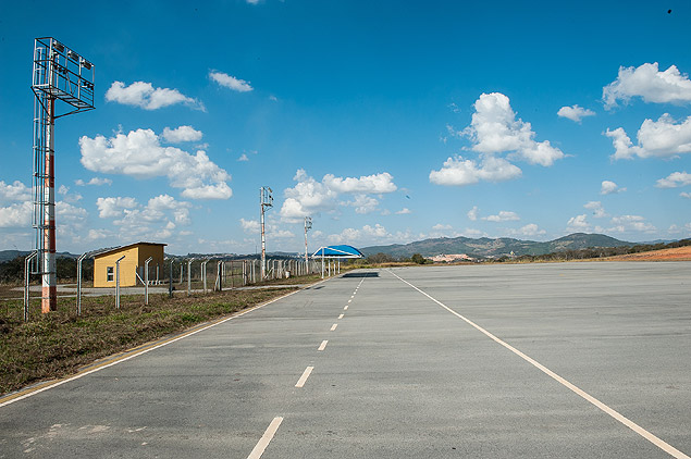 Vista do aeroporto de Cludio, construdo na gesto Acio
