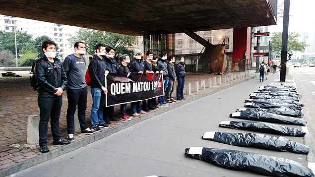 ONG Rio da Paz lembra as vtimas da chacina na Grande SP em ato na Paulista