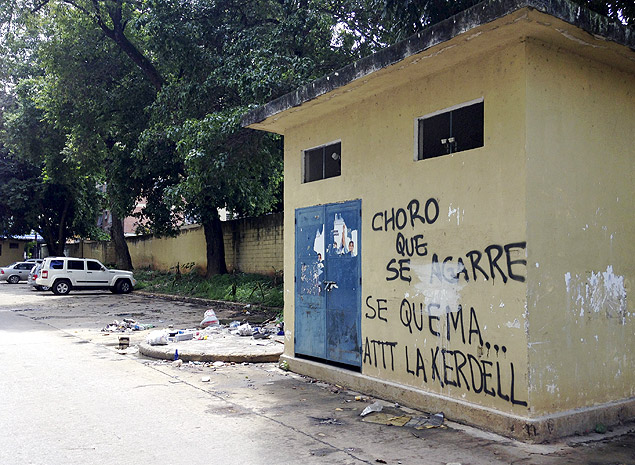 Pichao em Valncia, a 180 km de Caracas, alerta que bandidos capturados sero queimados