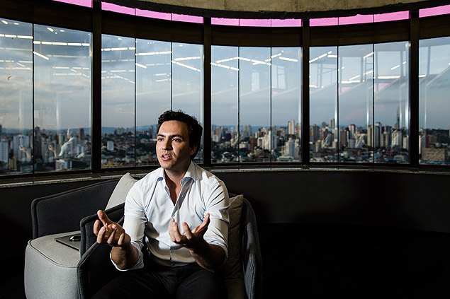 O gerente-geral do Uber no Brasil, Guilherme Telles, em seu escritrio