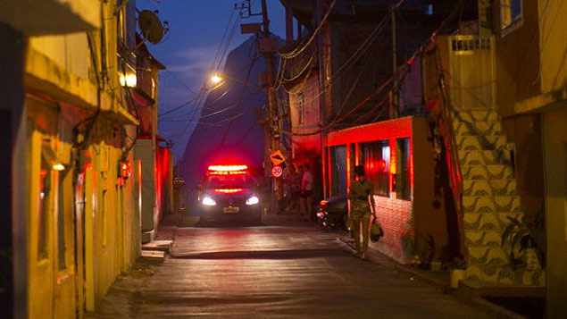 Brasileiro é o que mais teme andar na rua à noite, aponta pesquisa