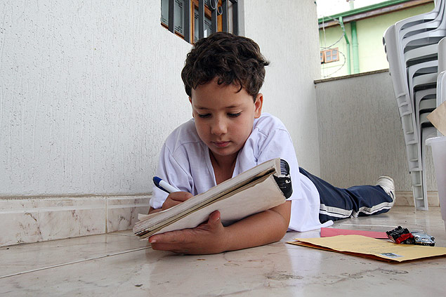 Marcos Corujo de Oliveira, 9, que j escreveu dez mensagens