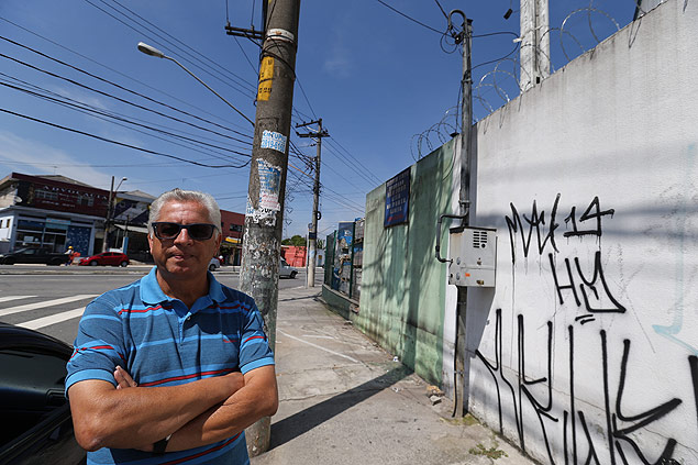 Jornaleiro há 30 anos, Josadables Francisco Soares, 63, teve sua banca roubada em São Paulo
