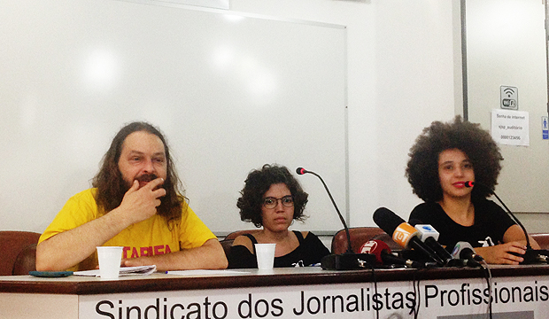 Membros do Movimento Passe Livre em entrevista coletiva no sindicato dos jornalistas em So Paulo