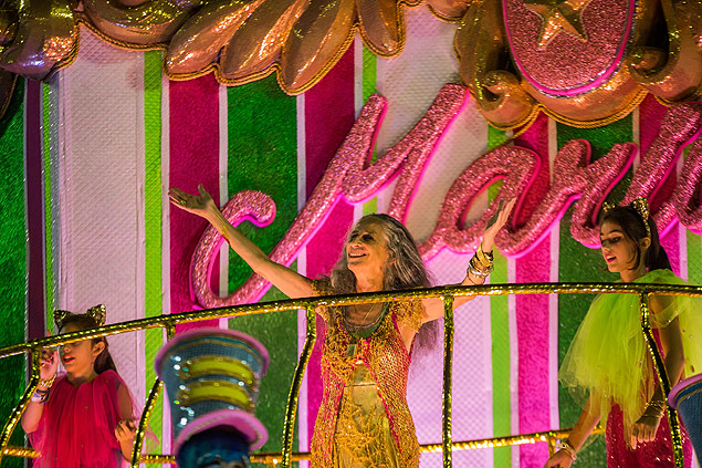 16041358 Mangueira é campeã do carnaval 2016 com homenagem a Bethânia