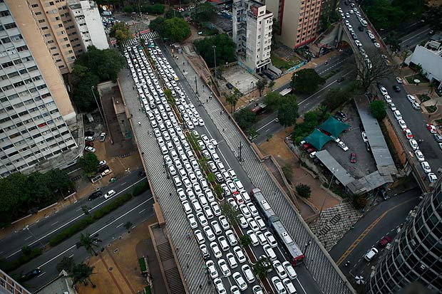 Regio do entorno da Cmara Municipal, no Viaduto Jacare, em So Paulo