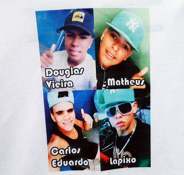 Os quatro rapazes assassinados em Carapicuba