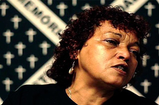 Dona de casa Dbora Silva soube de morte do filho pelo rdio, em 2006