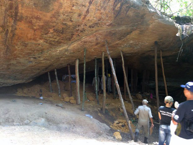 Teto de gruta do Tocantins caiu enquanto fiis rezavam