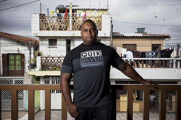 Leandro Alves, 44, que pediu  Justia reviso das penses que paga s mes de seus dois filhos aps ficar desempregado