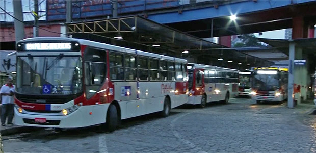 Paralisao de empresas de nibus afeta 45 mil passageiros no ABC paulista