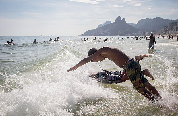 Rio de Janeiro registra sensação térmica de 48,3°C; calor deve continuar nos próximos dias 