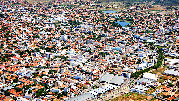 Vista area de Guanambi, municpio do interior da Bahia