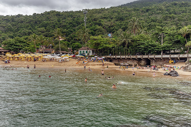 Praia Grande, situada em Ilha Bela, no litoral norte de So Paulo