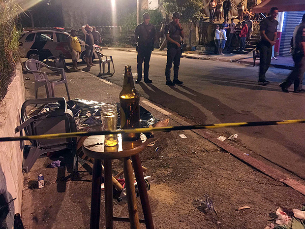 Na regio do Jaan, zona norte de So Paulo, seis pessoas foram mortas em um bar