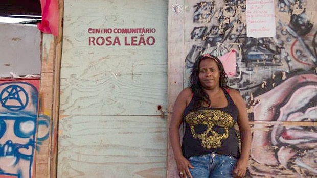 Charlene Egdio no centro comunitrio da vila Rosa Leo