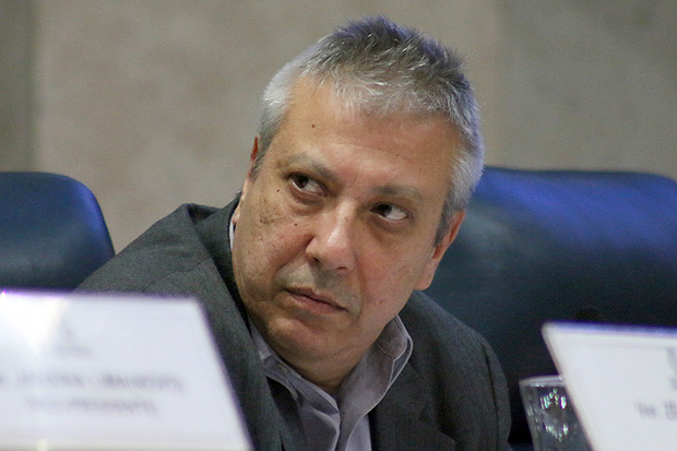 Mario Covas Neto (PSDB) durante audiência pública;o vereador é um dos descontentes