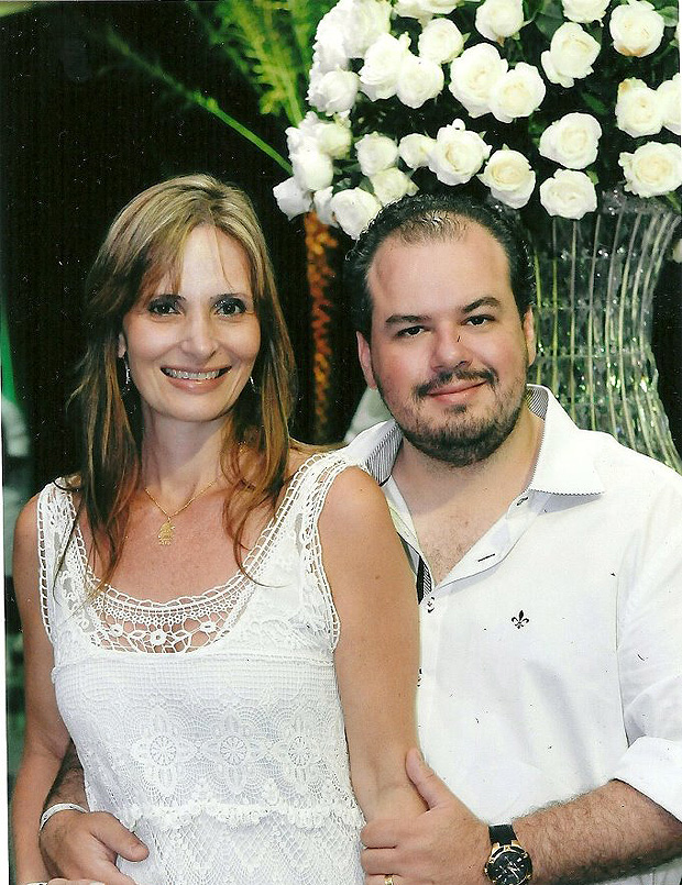 O casal Claudia Zerati, 46, e Cristian Sant'Ana Lanfredi, 42