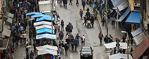 Rua 25 de Março, famosa via comercial do centro de SP, após as mudanças feitas pela gestão Doria – Zanone Fraissat/Folhapress Rua 25 de Março, famosa via comercial do centro de SP, após as mudanças feitas pela gestão Doria – Zanone Fraissat/Folhapress