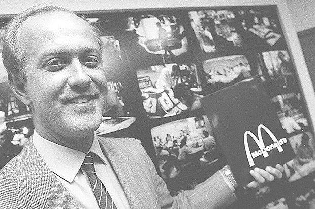 Gregory Ryan, presidente do McDonald's do Brasil em So Paulo, em foto de 1992.