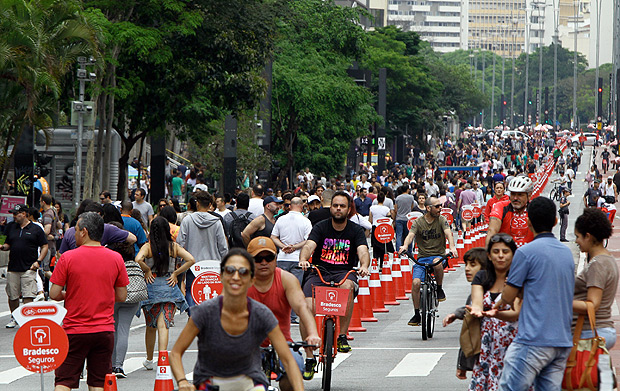 Avenida Paulista costuma lotar de ciclistas e pedestres aos domingos
