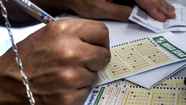 O que dizem os matemticos sobre as ditas frmulas certeiras e dicas infalveis para se ganhar na loteria -- Mega-Sena da Virada de nmero 2000 tem prmio estimado em R$ 280 milhes | Foto: Agncia Brasil 