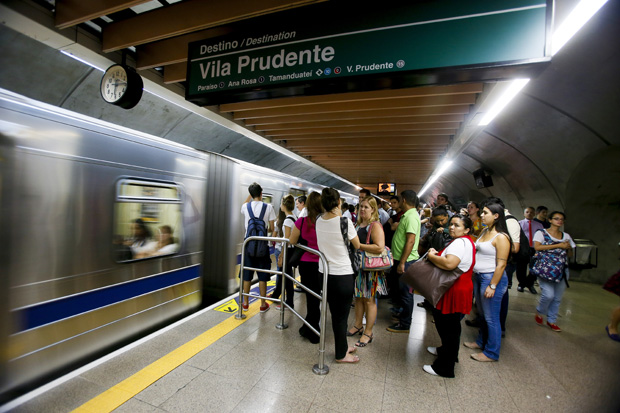 Estao Vila Prudente  um das que no poderiam ter sido abertas sem a compra dos 16 novos trens 