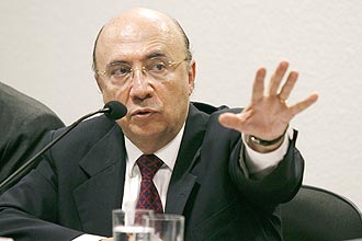 O presidente do Banco Central, Henrique Meirelles: a autoridade monetria brasileira liberou depsitos compulsrios e vendeu dlares para evitar a falta de crdito no mercado local.